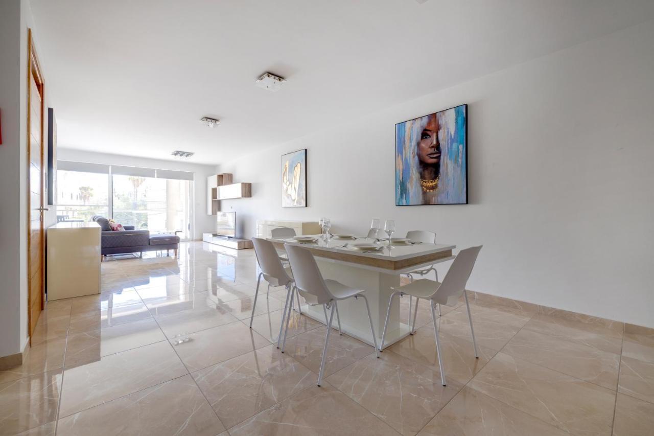 Marvellous 3Br Apartment In Central St Julians Saint Julian's Εξωτερικό φωτογραφία