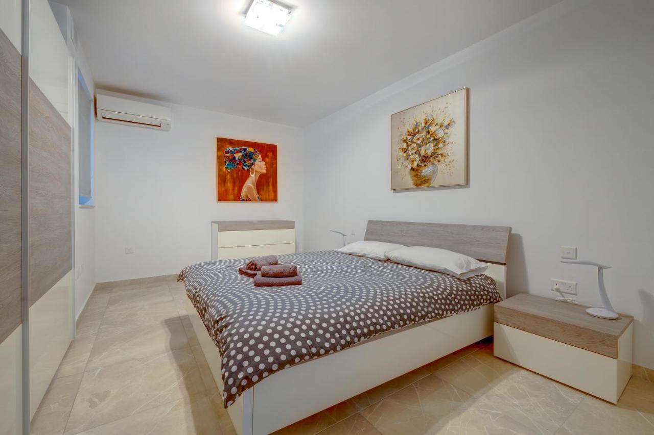 Marvellous 3Br Apartment In Central St Julians Saint Julian's Εξωτερικό φωτογραφία