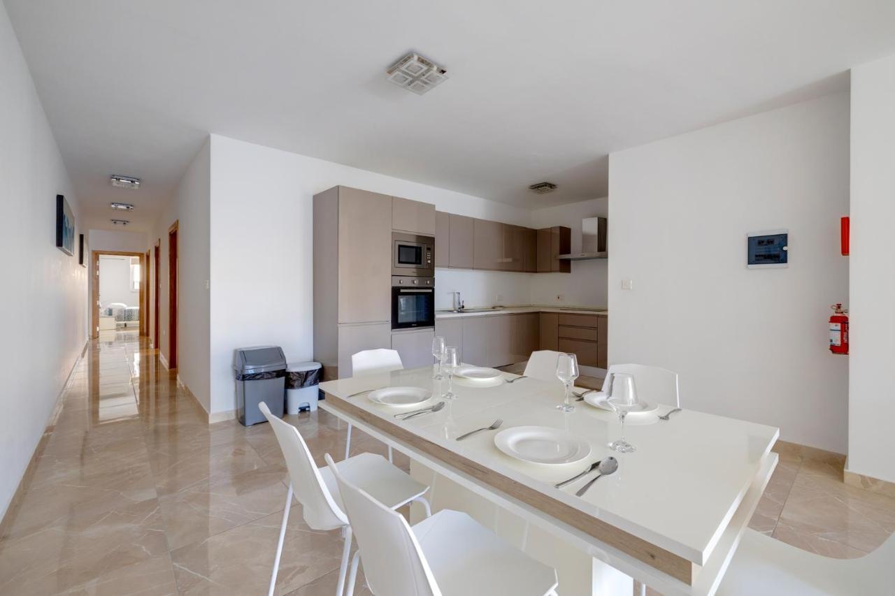 Marvellous 3Br Apartment In Central St Julians Saint Julian's Εξωτερικό φωτογραφία