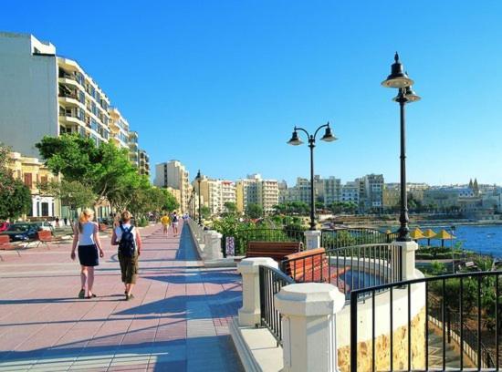 Marvellous 3Br Apartment In Central St Julians Saint Julian's Εξωτερικό φωτογραφία
