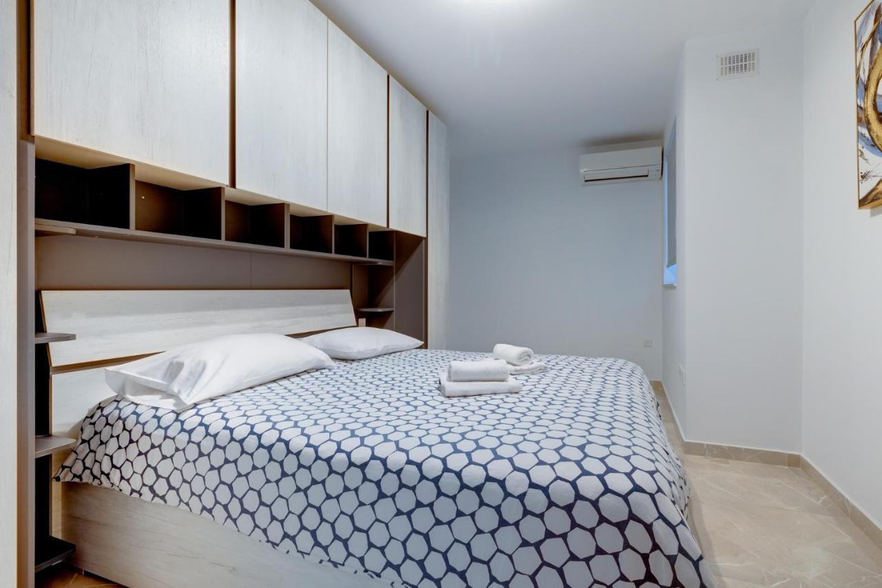 Marvellous 3Br Apartment In Central St Julians Saint Julian's Εξωτερικό φωτογραφία